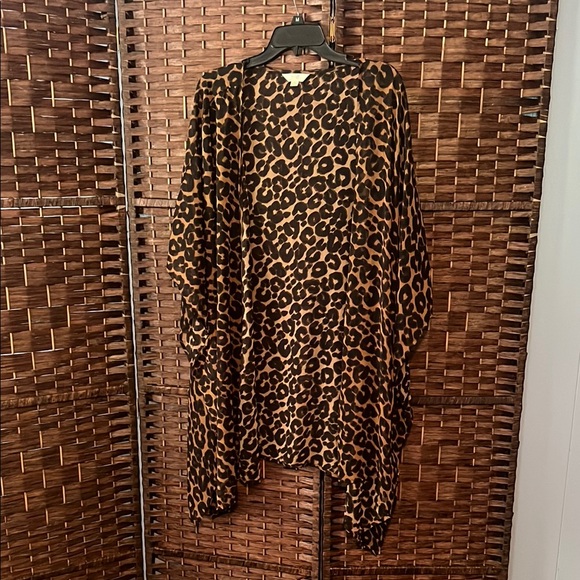 Leopard Print Oversized Kimono - Picture 1 of 4